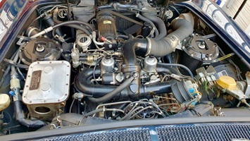 Der Motorraum eines sehr gepflegten Rolls-Royce Silver Shadow II