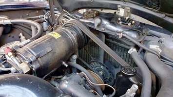Der Motorraum eines sehr gepflegten Rolls-Royce Silver Shadow II